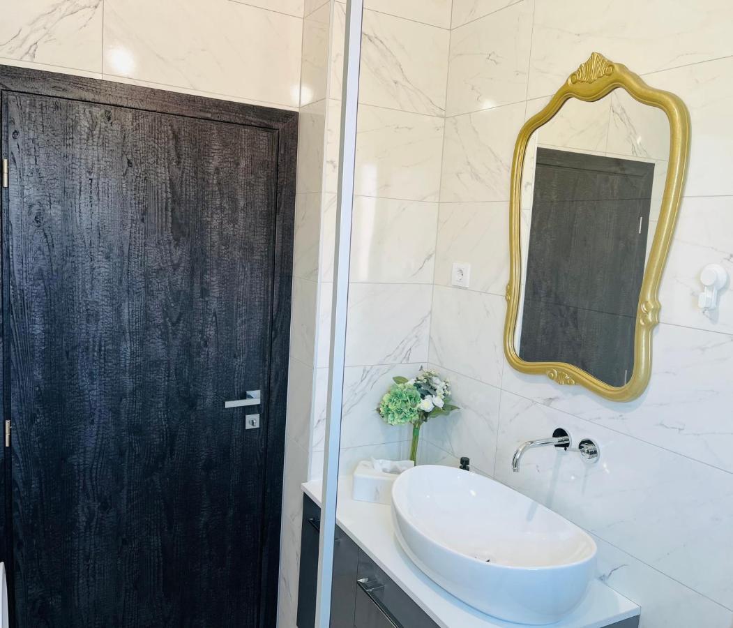 Kia Ora Apartment Trogir Kültér fotó